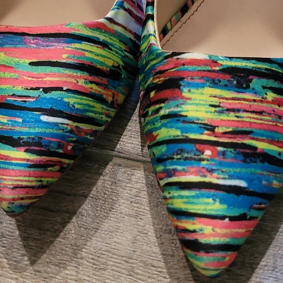 Fun Rainbow Heels 5.5 - Picture 7 of 7